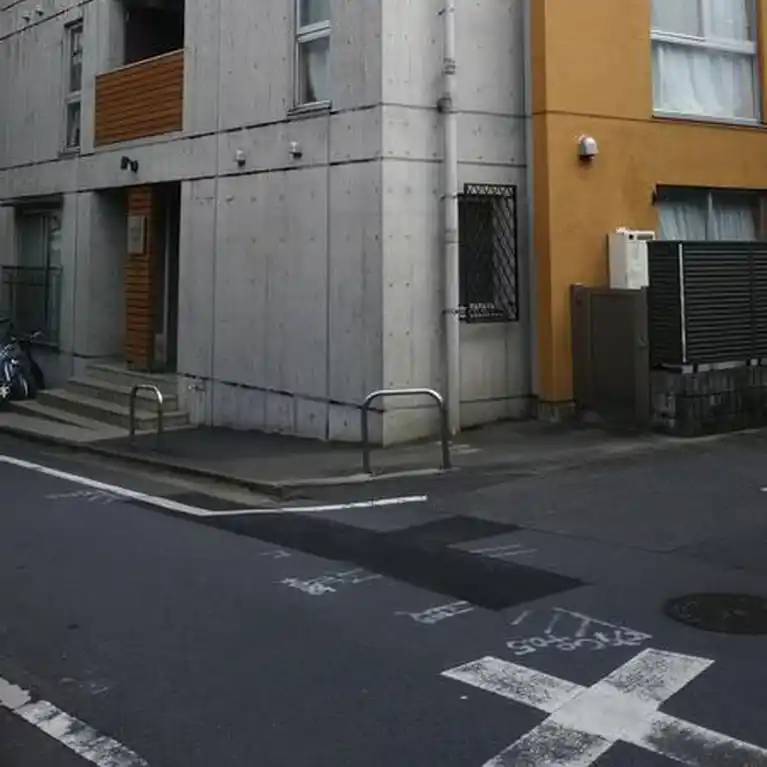 ハウス・ブルー 外観
