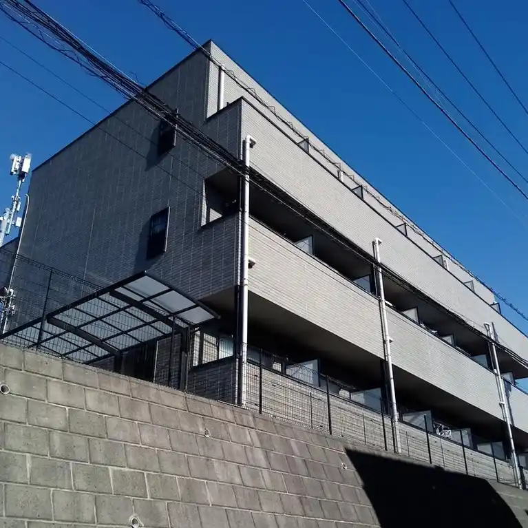 アンプルールフェール横浜子安台 外観