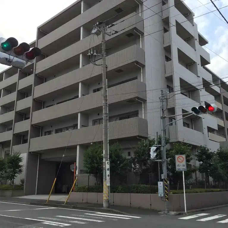 ライオンズヴィアーレ横浜ベイ壱番館