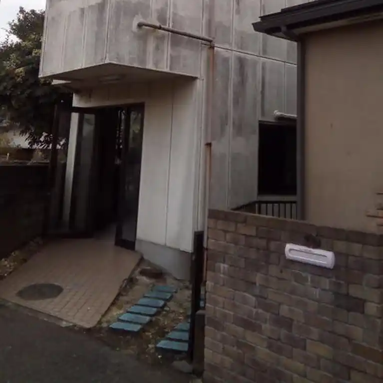 リバーサイドよこと 外観