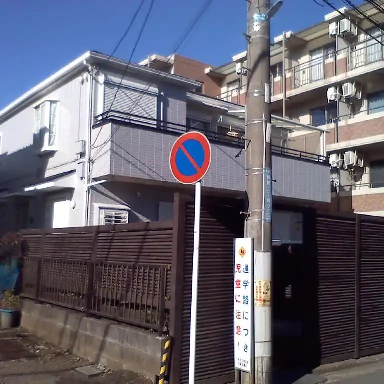 シャリエ・リンカン 外観