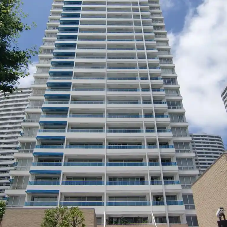 M.M.TOWERS the South  外観