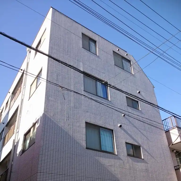 ルミエール逆井