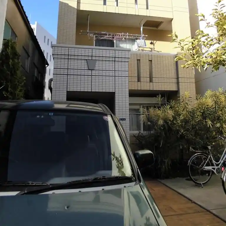 BRINDDLE COURT 外観