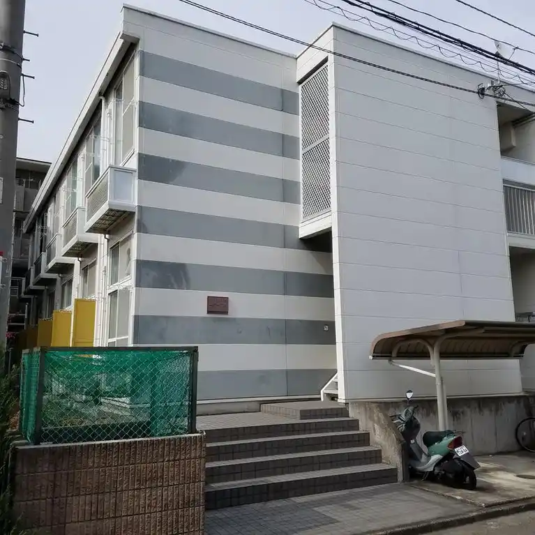 レオパレスソフィア湘南 外観