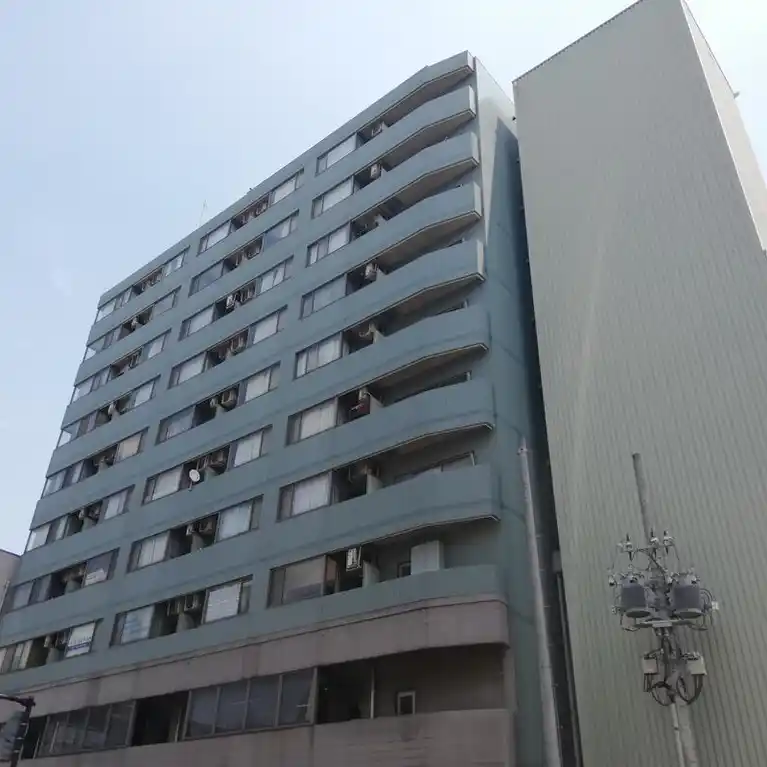 サンハロー東神奈川駅前