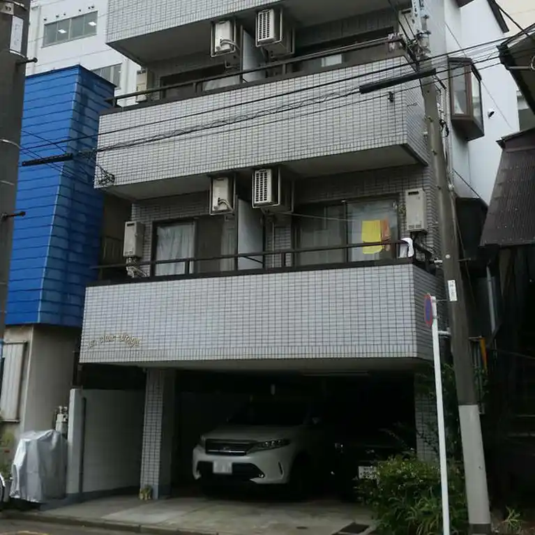 アンクレイルイトガ 外観