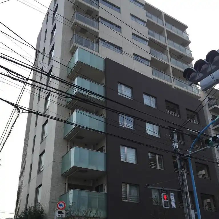 イニシアイオ新宿夏目坂