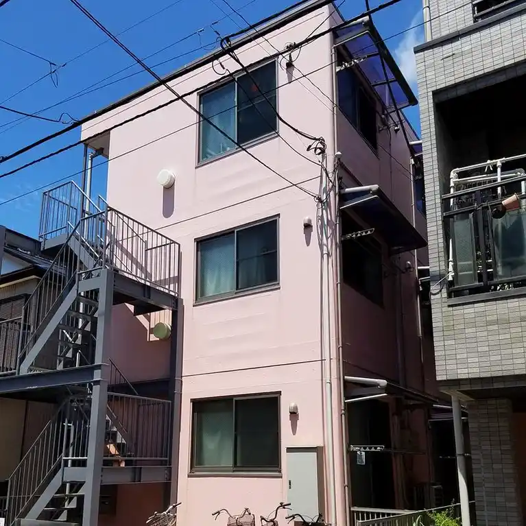 シンケンビル県立大学 外観