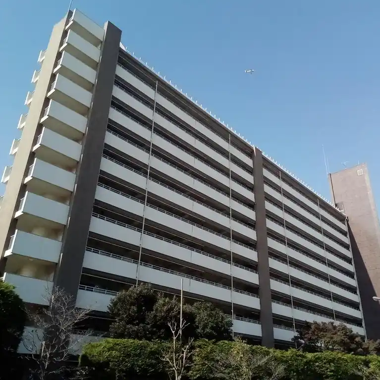 烏山南住宅団地1号棟 外観
