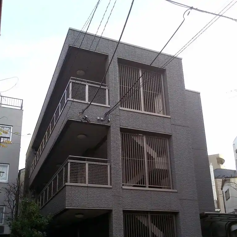 ラカーサ 外観