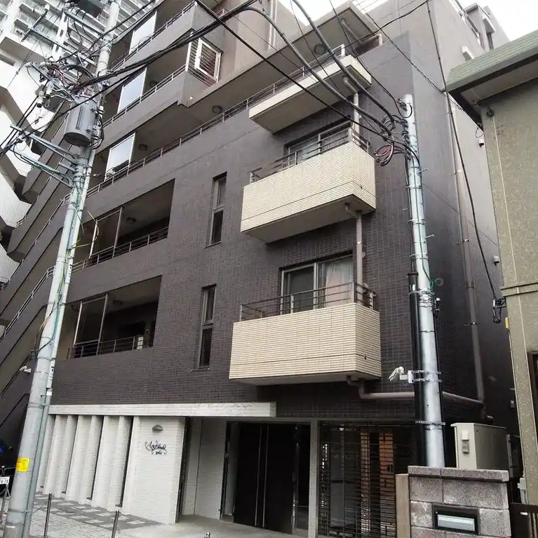 アジュール新杉田 外観