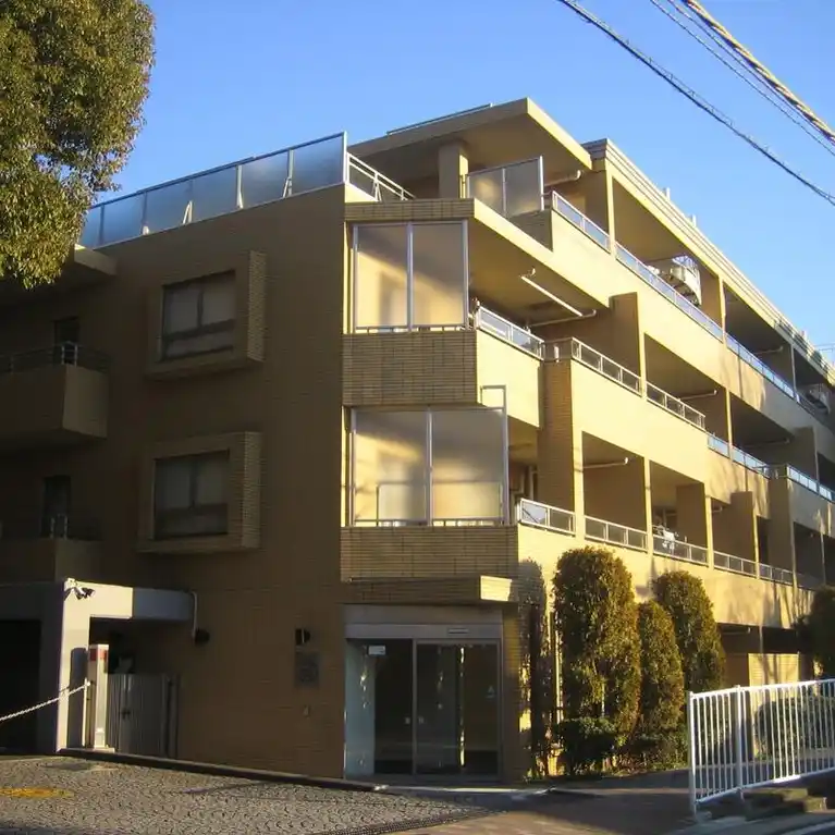 クリオレミントンハウス横浜山手