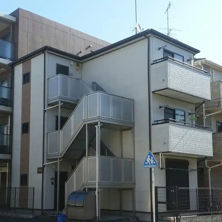 Avenue 外観