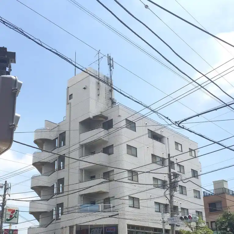 ベルペペビル 外観