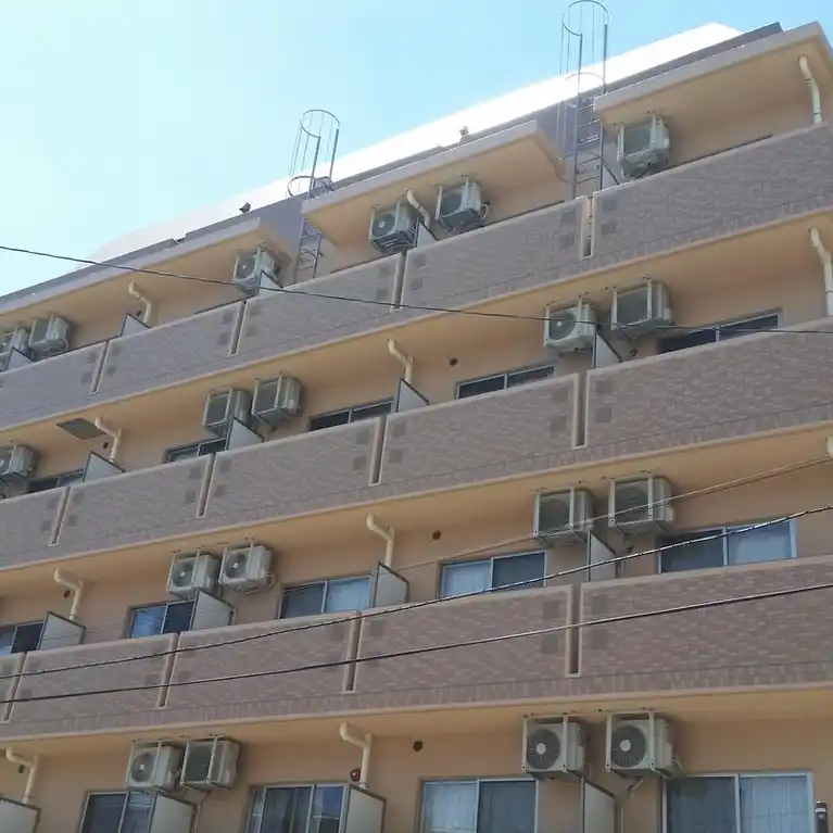 ドルックス横浜 外観