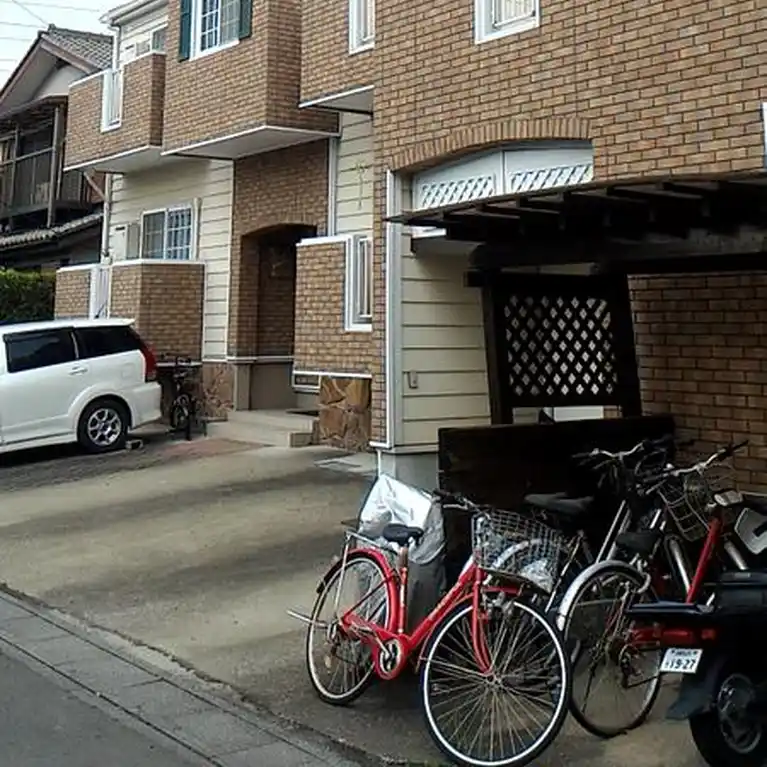 CALHOUSE 外観