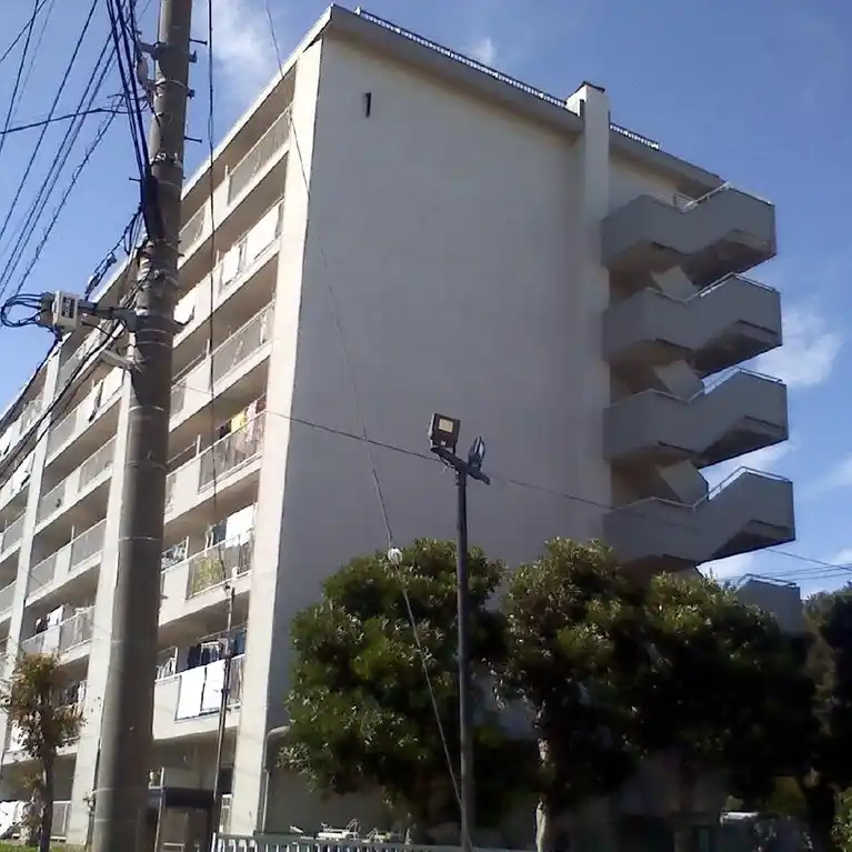 しらとり台住宅1号棟