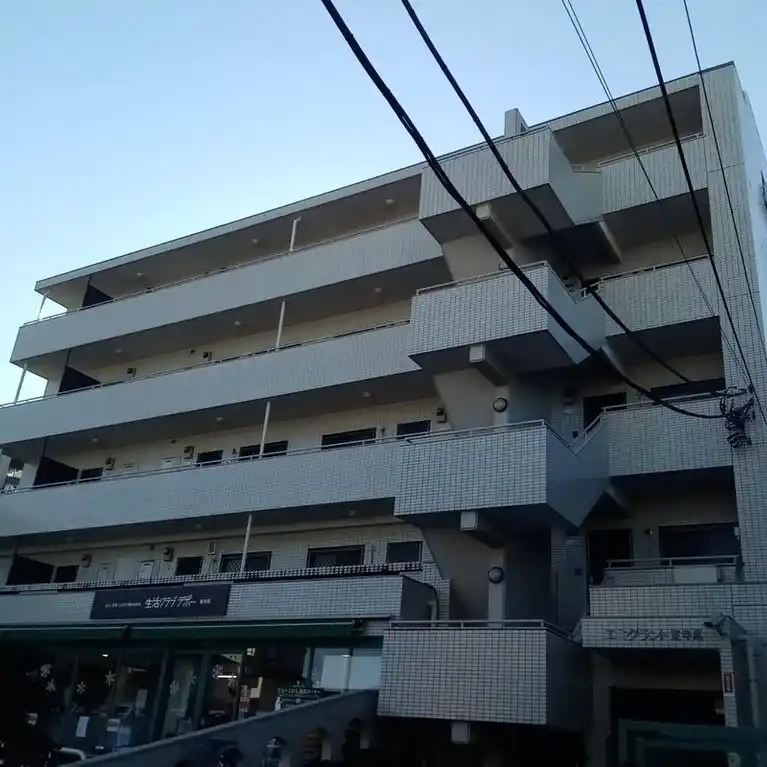 エミグラント東寺尾 外観
