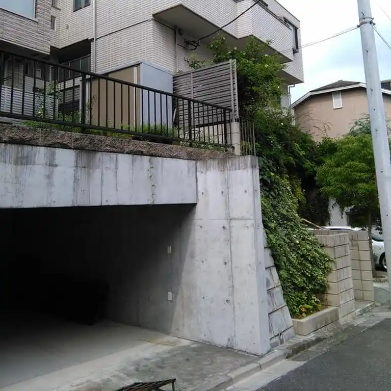 BIANCO SPINO 外観
