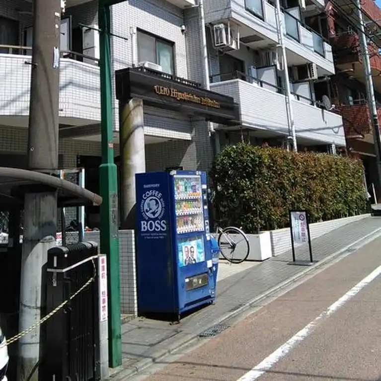 クリオ 外観