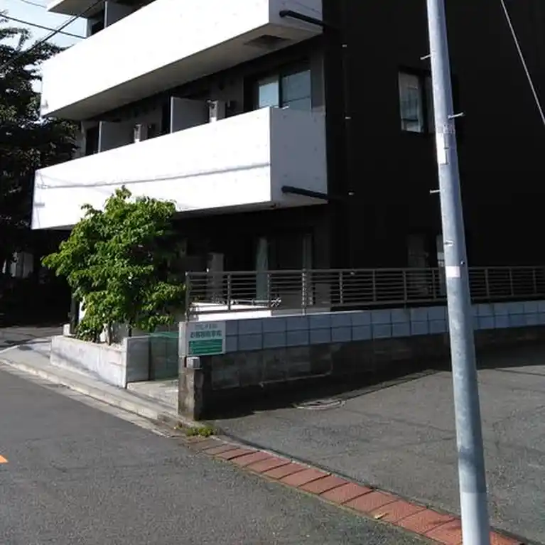 クロビル 外観