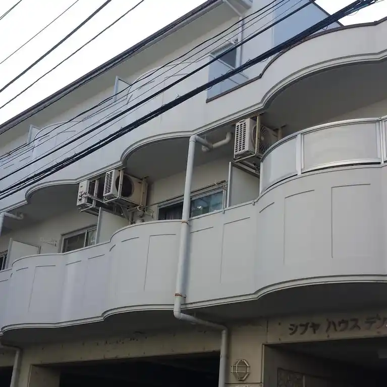 シブヤハウステンボス 外観