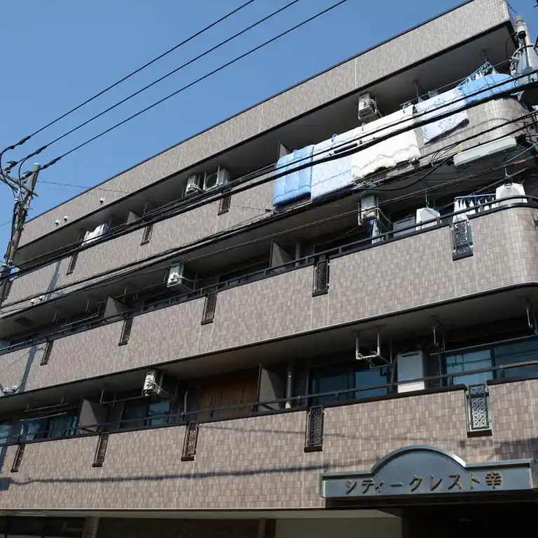 シティークレスト幸 外観
