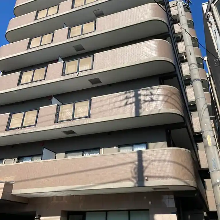 ベルドゥムール春日部駅前 外観