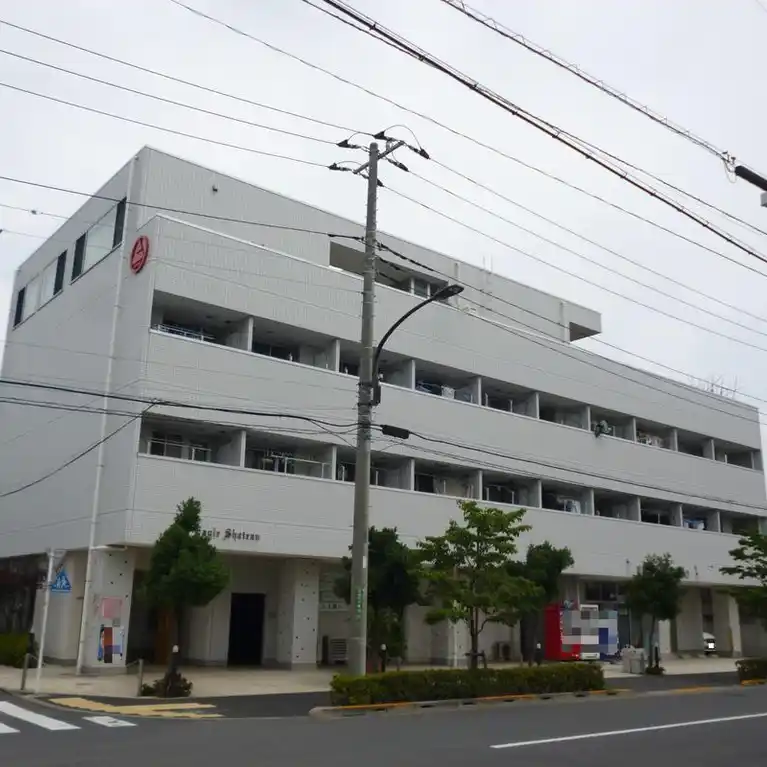 イーグルシャトー 外観
