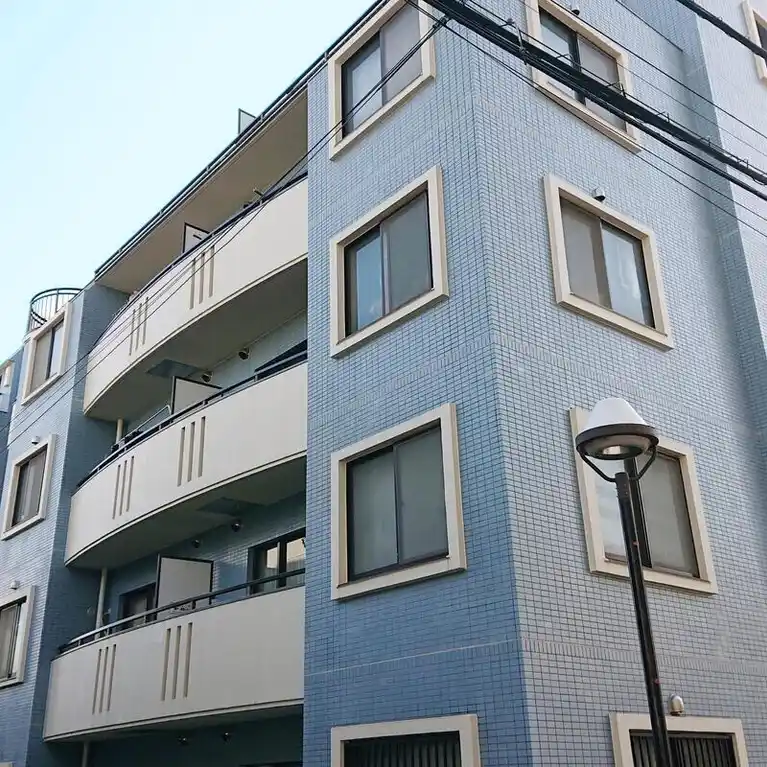 ヒュース板橋本町