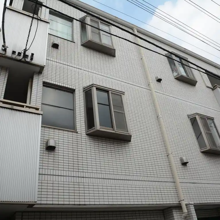ホワイトコート旭町 外観