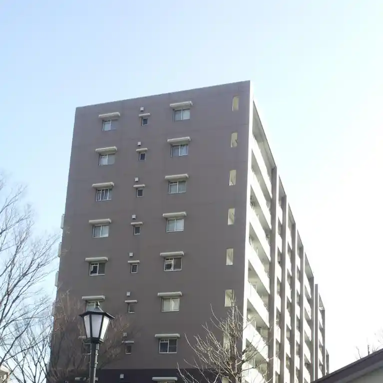 UR都市機構サンラフレ百合ヶ丘6号棟 外観