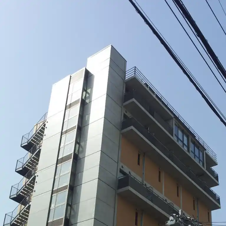 エムズ・コア 外観
