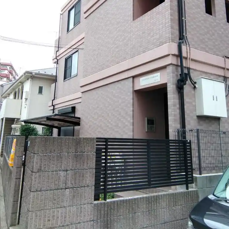 ジュネスツカサ