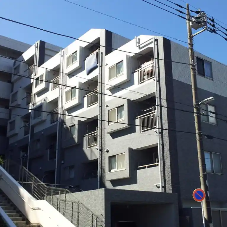 ディルッソ 外観