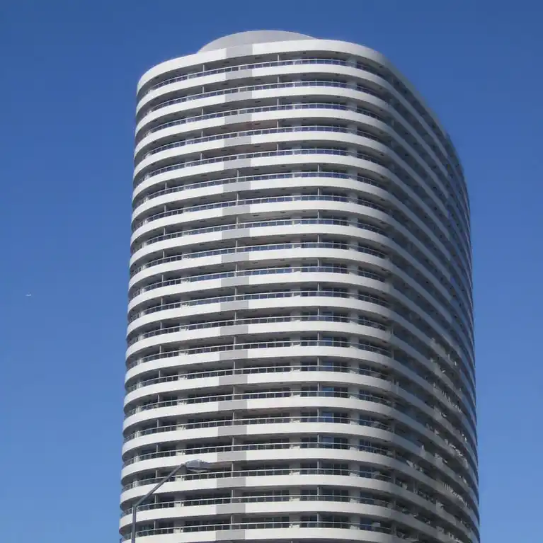 M M TOWERS FORESIS－L棟