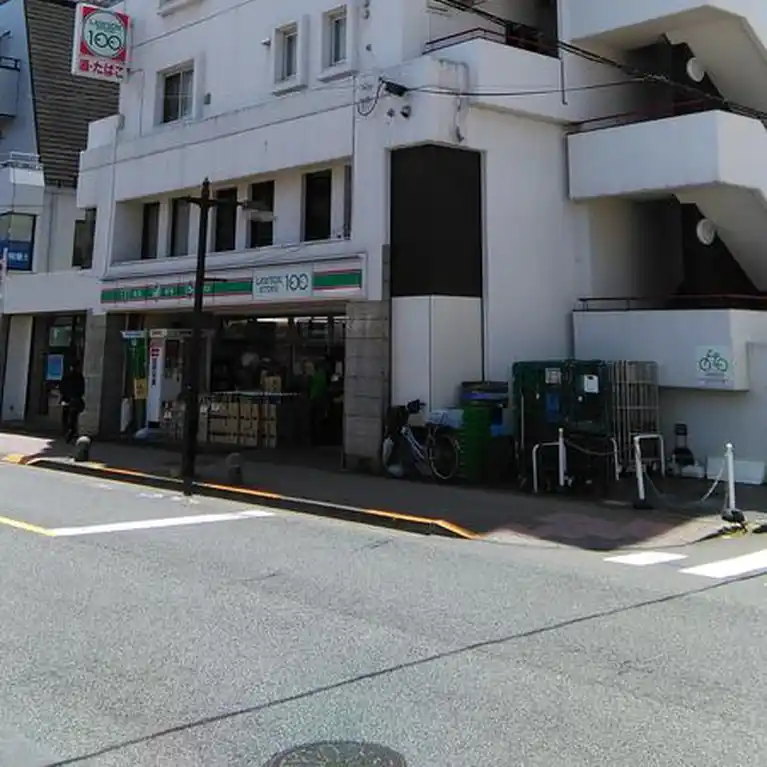 シャレー三井