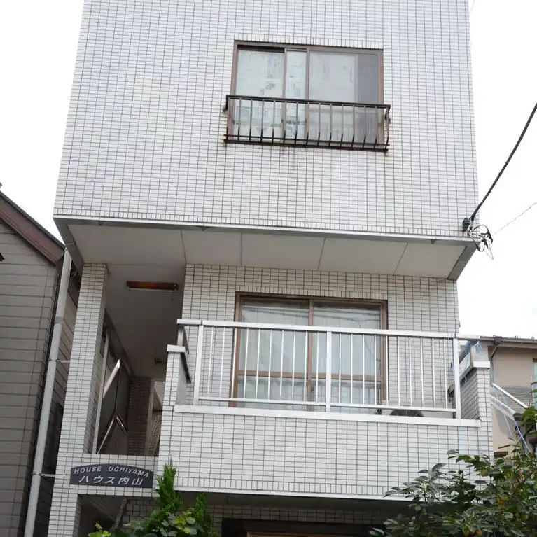 ハウス内山 外観