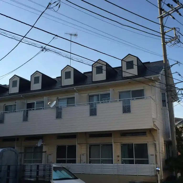 エクリューズ横浜立場
