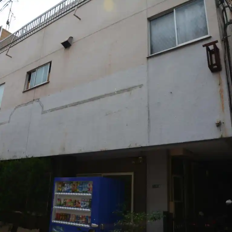 飛沢ビル