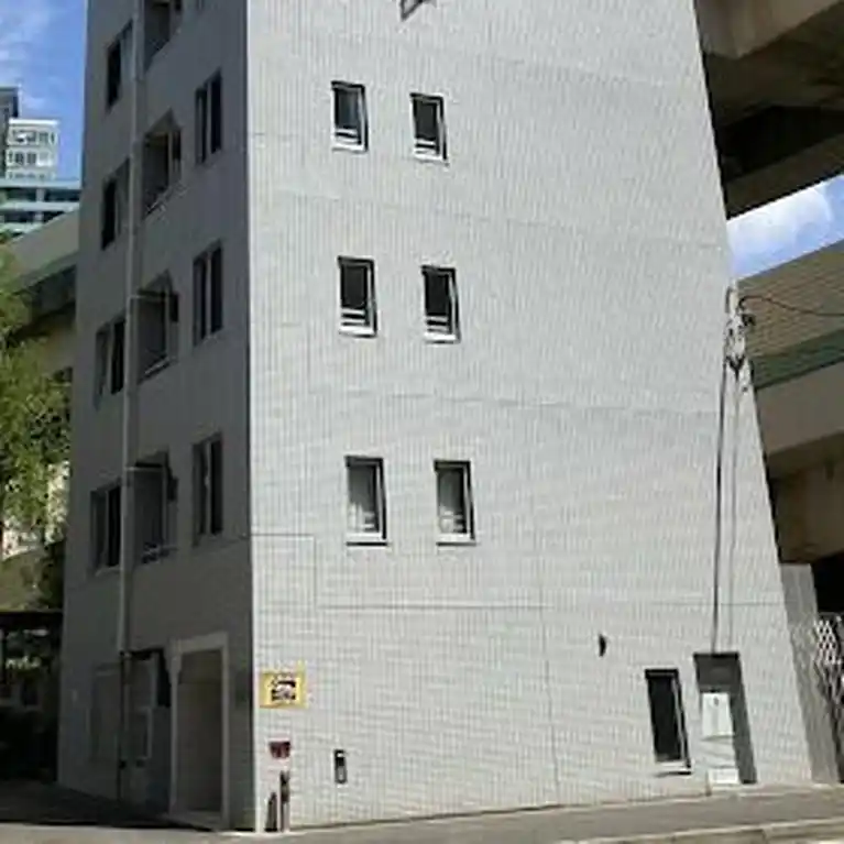 アヴァンツァーレ元町