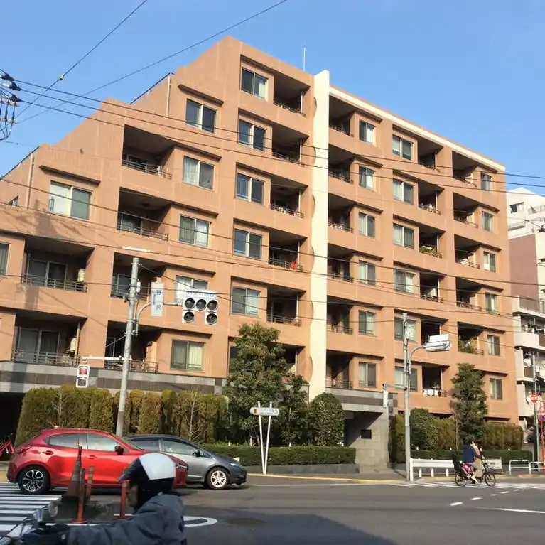 アデニウム学芸大学