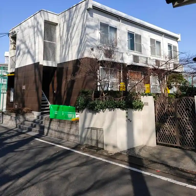 レオパレスマコト
