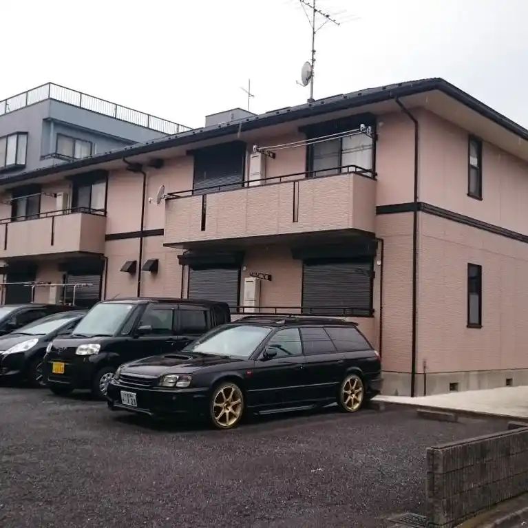 クレセントB 外観