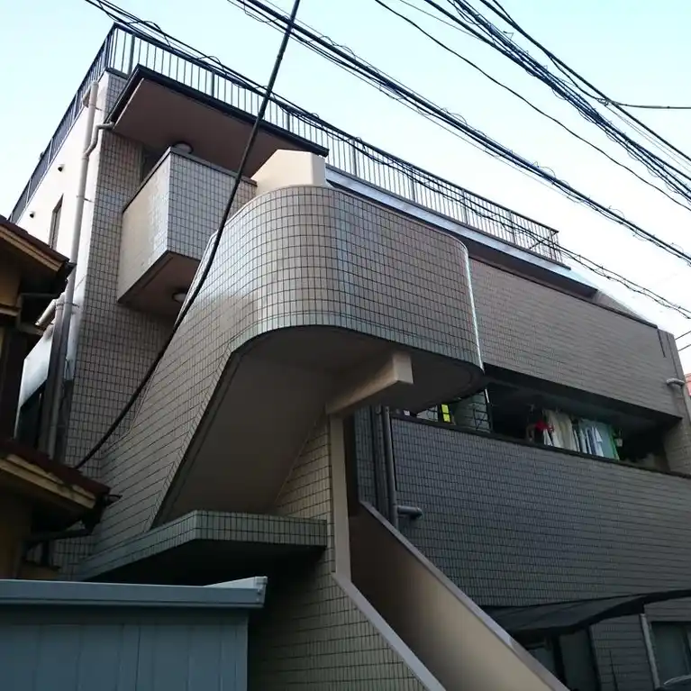 クリークス 外観