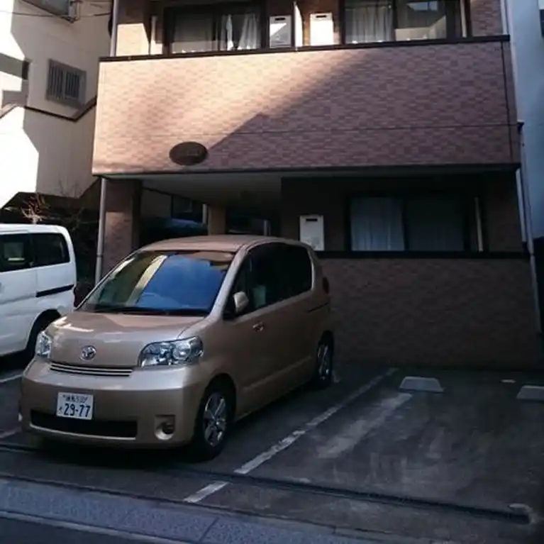 セカンドアヴェニュー 外観