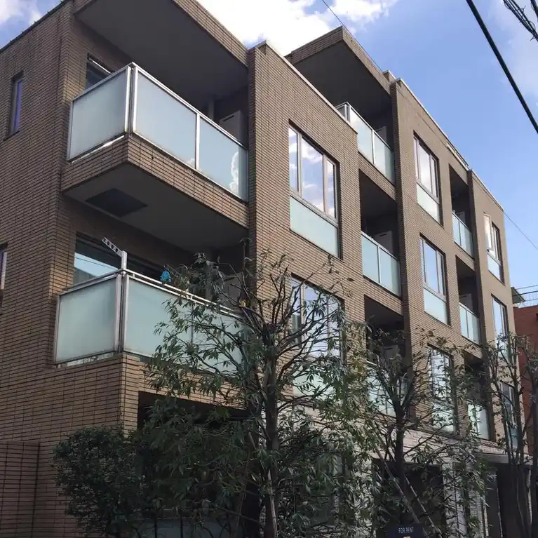 カーロ南青山 外観
