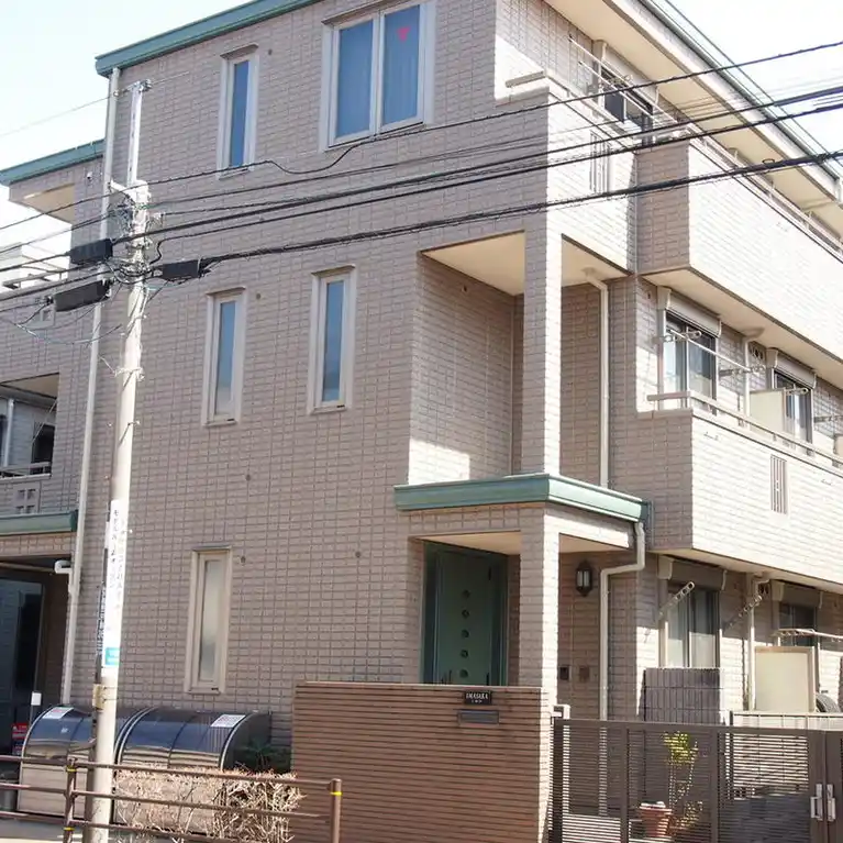 レーヴ アイ 外観
