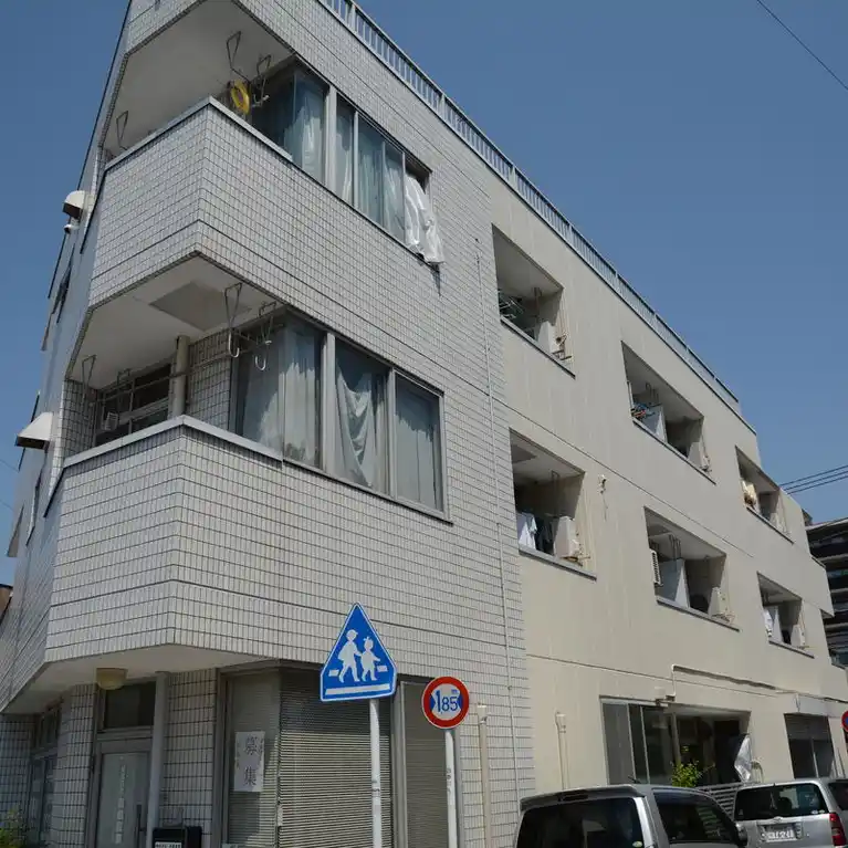 ホワイトパレス